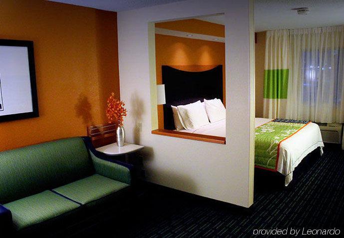 Fairfield Inn & Suites Oklahoma City Quail Springs/South Edmond Room photo